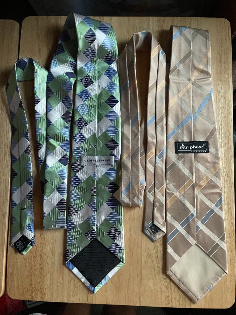 Geoffrey Beene & An Phuoc CravatGeoffrey Beene & An Phuoc Cravate Men's Ties Lot